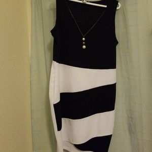 Urban Rose Bodycon fitted dress. EUC